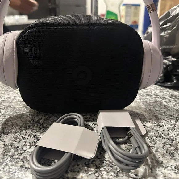 Beats Black Wireless Headphones